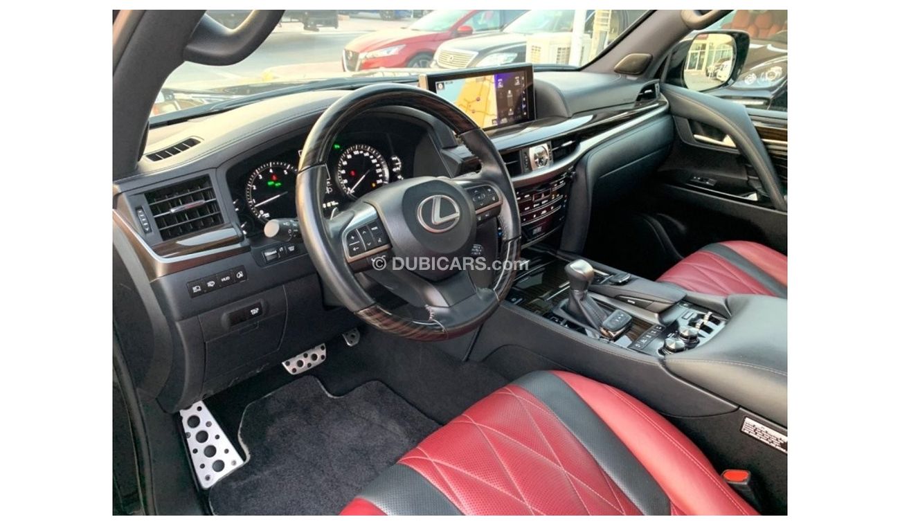 لكزس LX 570 سيجناتشر بلاك نسخة