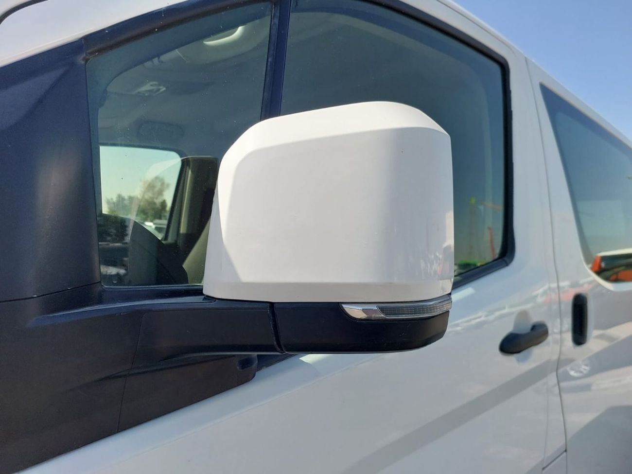 Toyota Hiace (RAMADAN OFFER) TOYOTA HIACE VAN RHD 2020 MODEL 2.8 L DIESEL AUTOMATIC(PM14560)