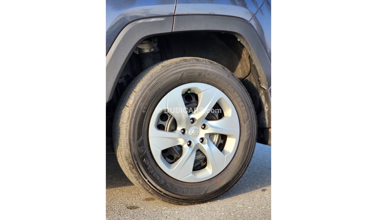 Toyota RAV4 TOYOTA RAV4 LE 2021 MODEL CLEAN CAR
