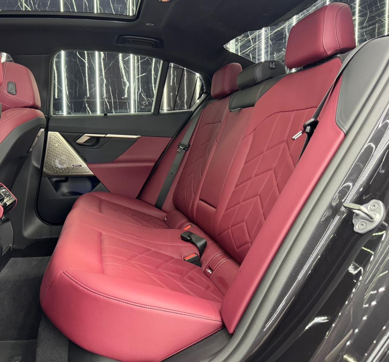 BMW 520i 2.0L /Gold Line Package