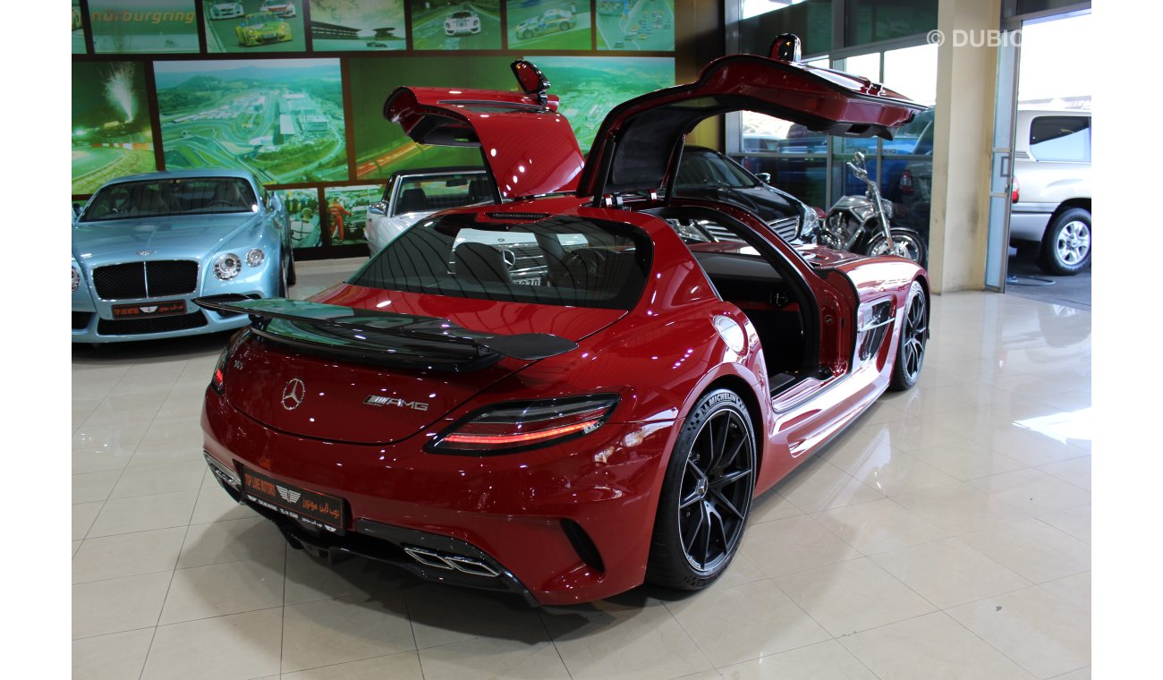 مرسيدس بنز SLS AMG BLACK SERIES