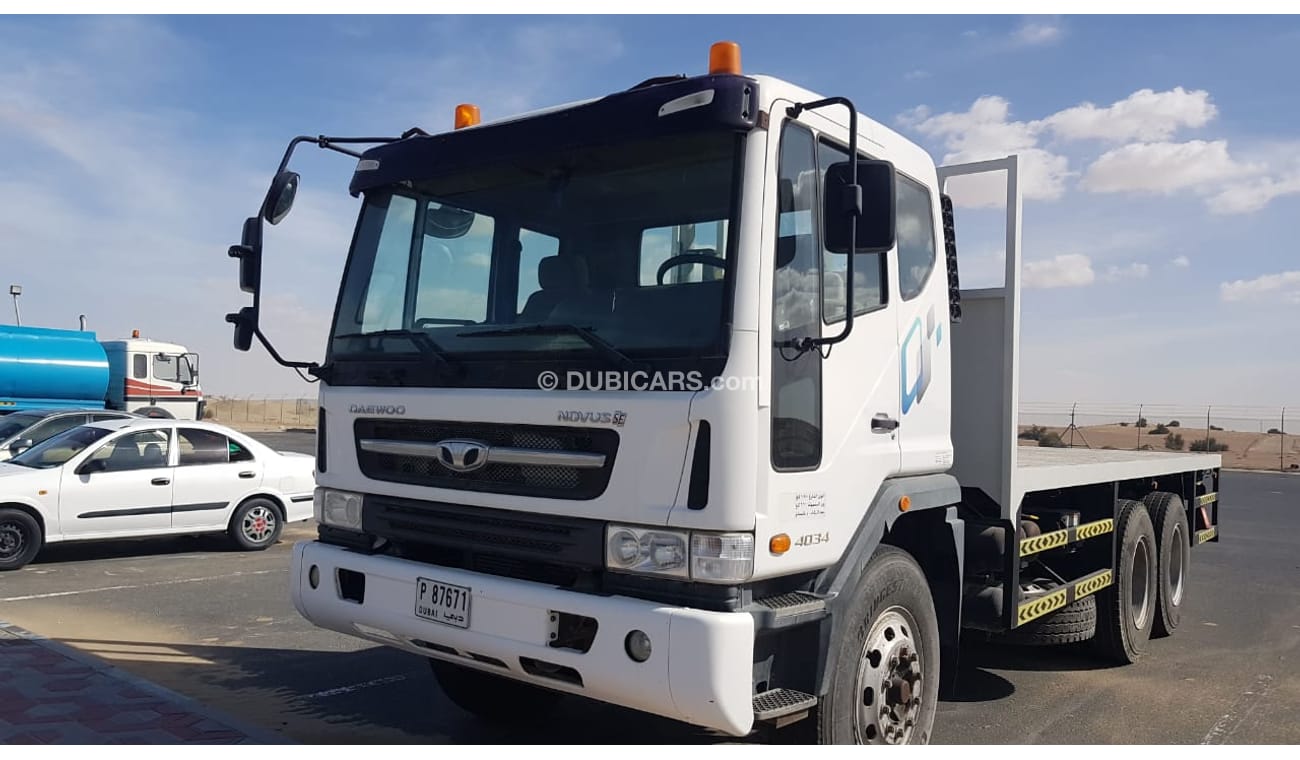 Tata Novus Daewoo 4034 Novus 40 ton Truck,Model:2014.Only done 60000 km