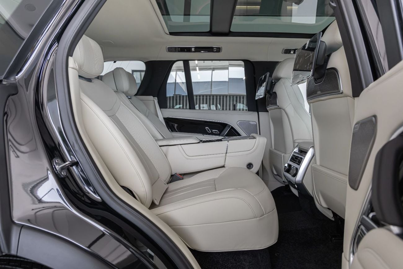 لاند روفر رينج روفر Land Rover | Range Rover | Autobiography P530 | GCC | Automatic side steps | 2026 (EXPORT)