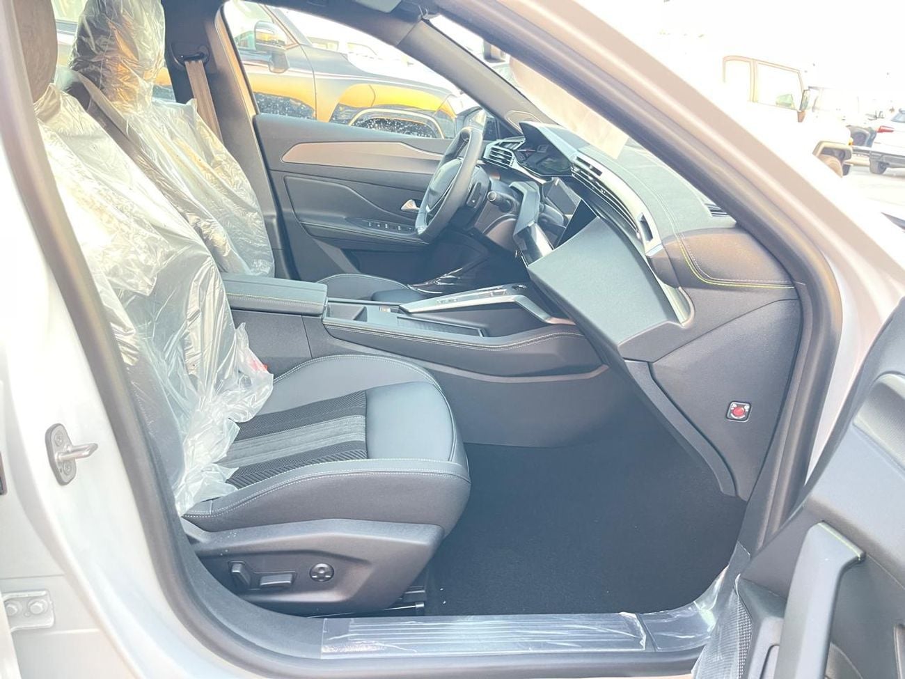 بيجو 408 PEUGEOT 408 GT LINE 1.6L 2025 GCC SPECS