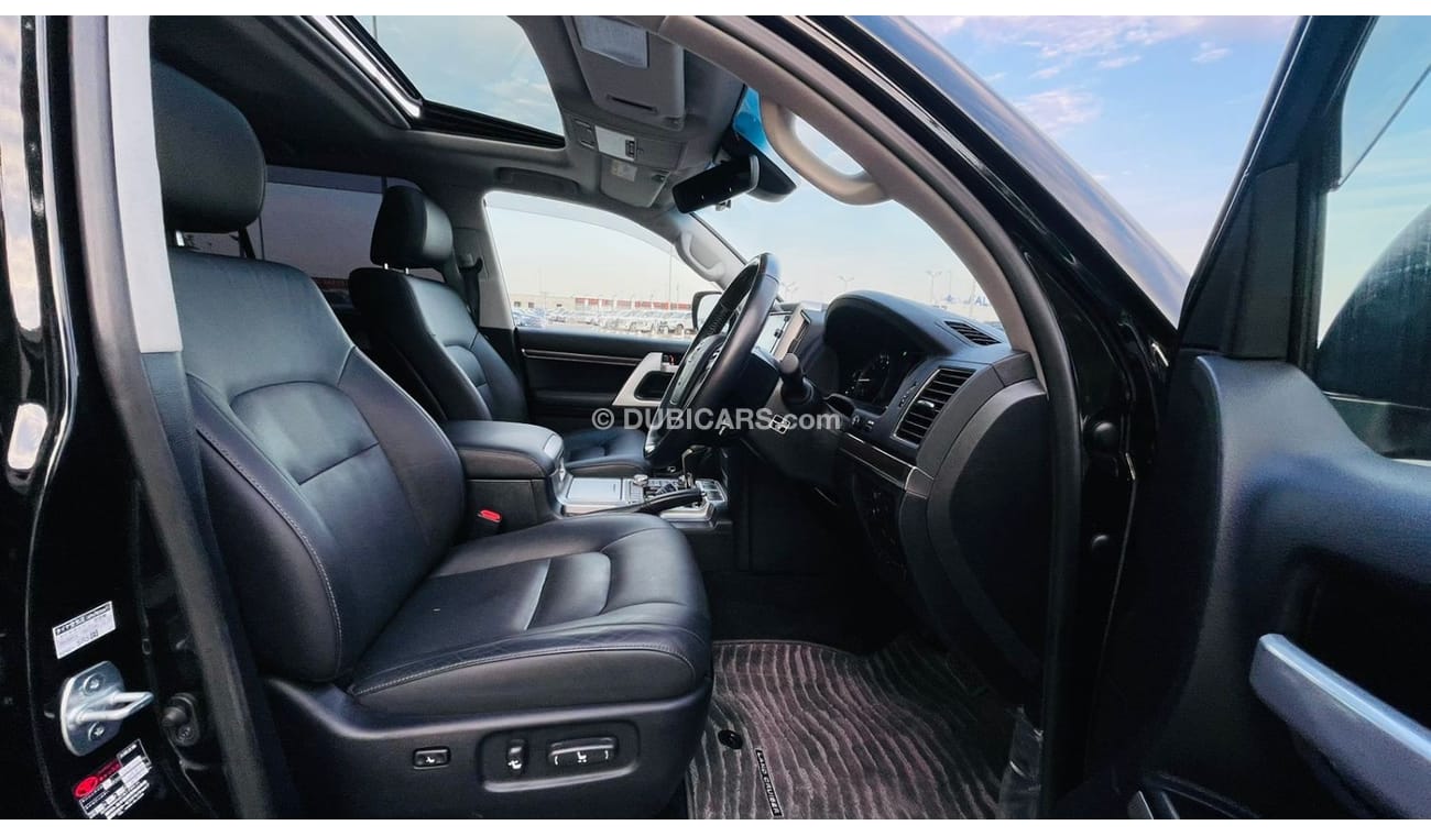 Toyota Land Cruiser | AXG | FULL OPTIONED | 4WD | SUNROOF |