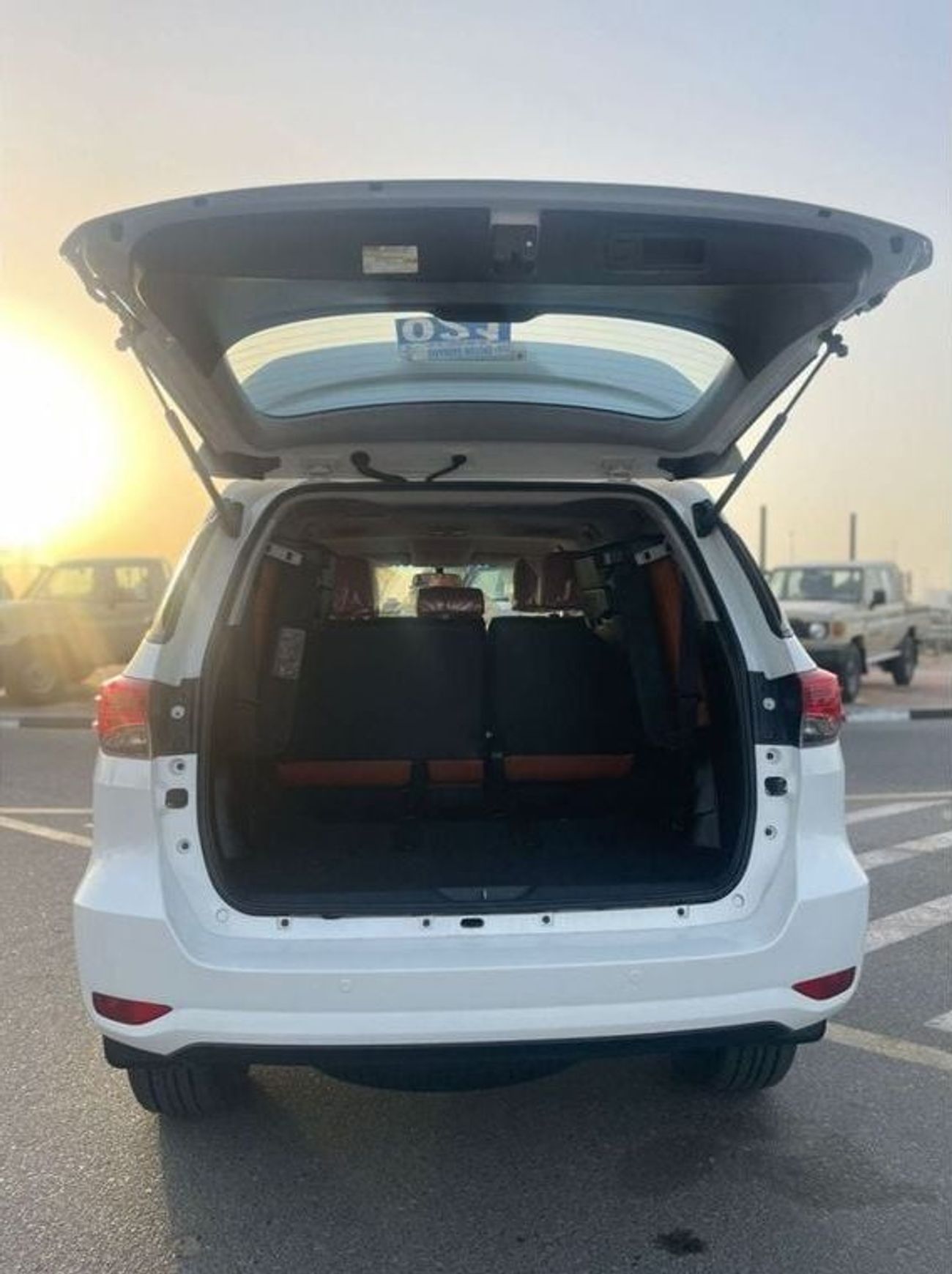 Toyota Fortuner 2017 Toyota Fortuner GX.R+ 4.0L V6 - Push Start With Gear shifter - 4x4 AWD - 7 Leather Seats - Rear