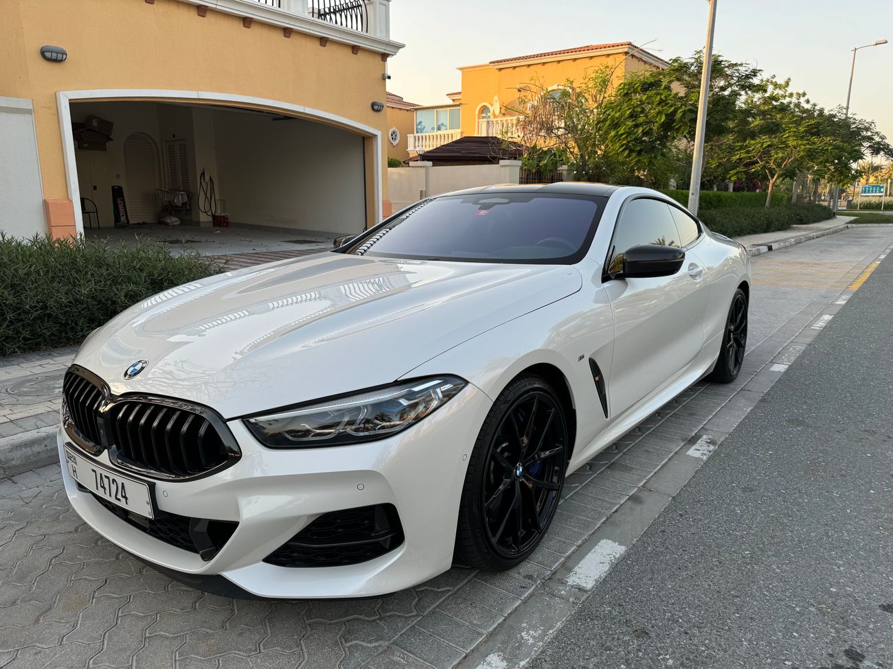 بي أم دبليو M850i