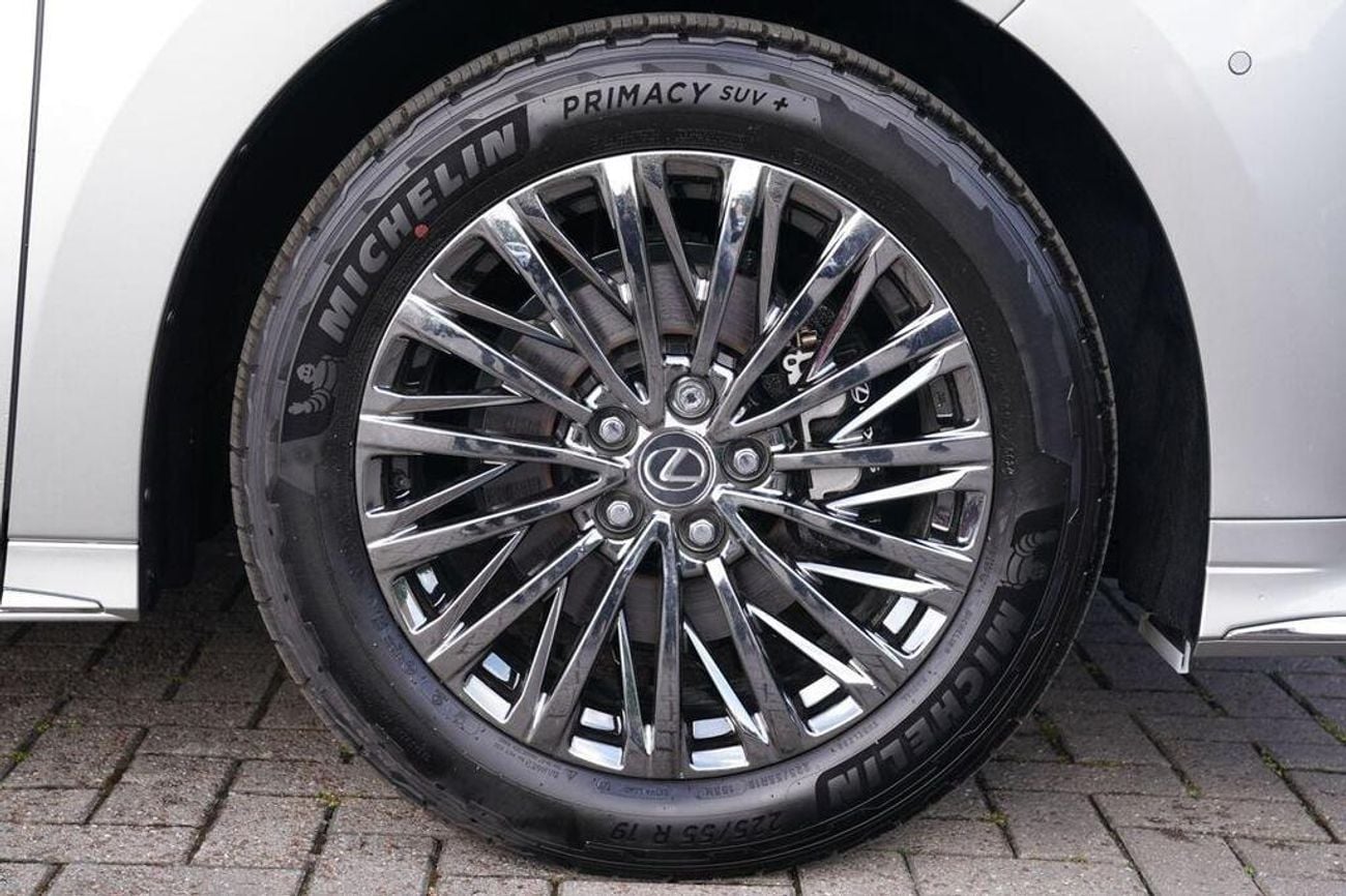 لكزس LM 350h 2.5 350h Takumi E-CVT AWD Euro 6 (s/s) 5dr (EXPORT EXPORT) Right Hand Drive