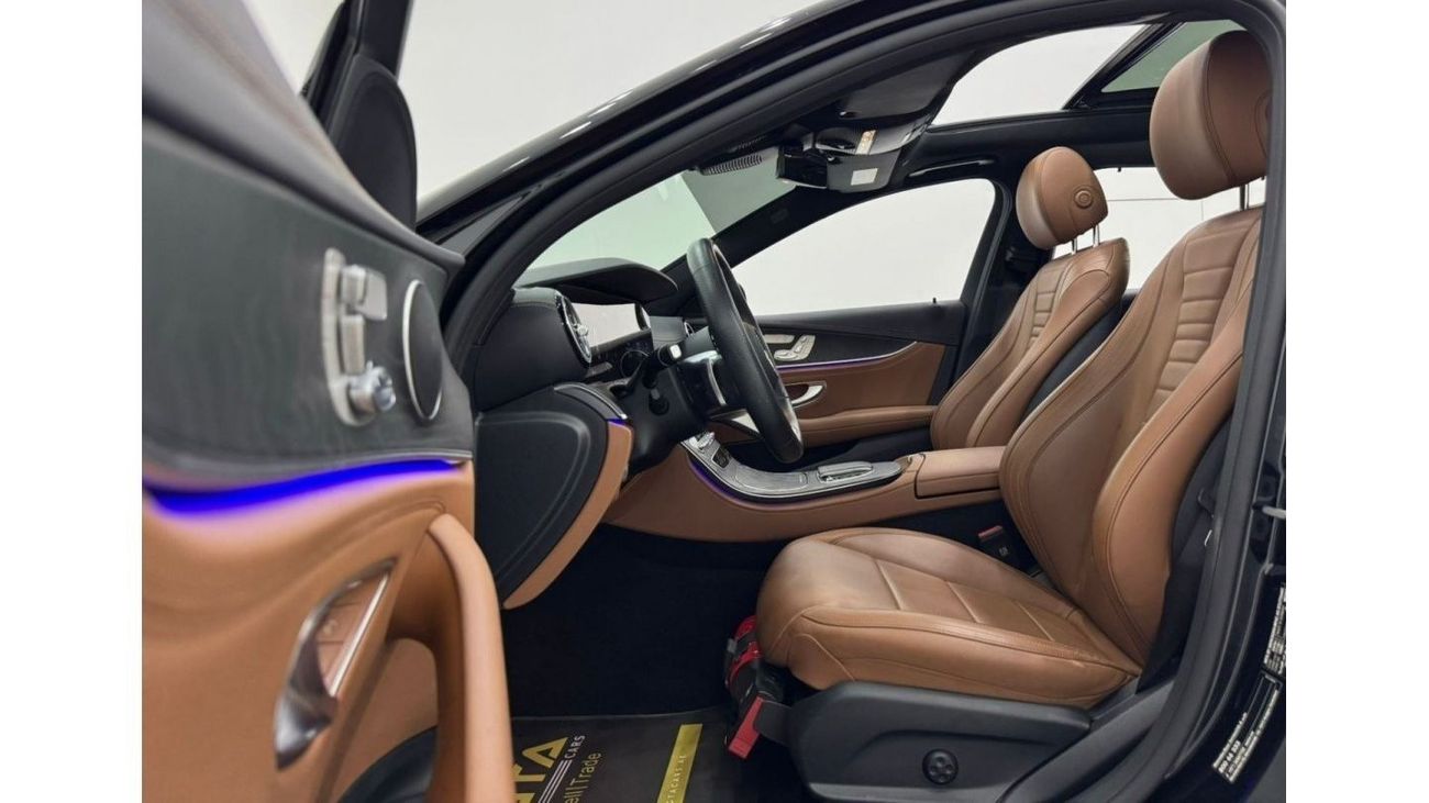 مرسيدس بنز E300 2023 Mercedes Benz E300 AMG, 2028 Mercedes Warranty, Full Options, Low Kms, GCC