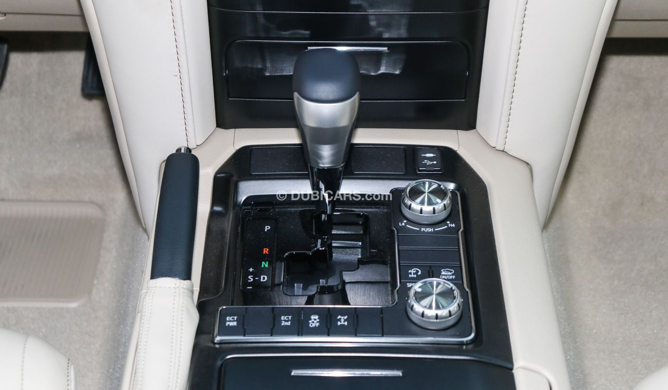 تويوتا لاند كروزر GXR V8 Grand Touring