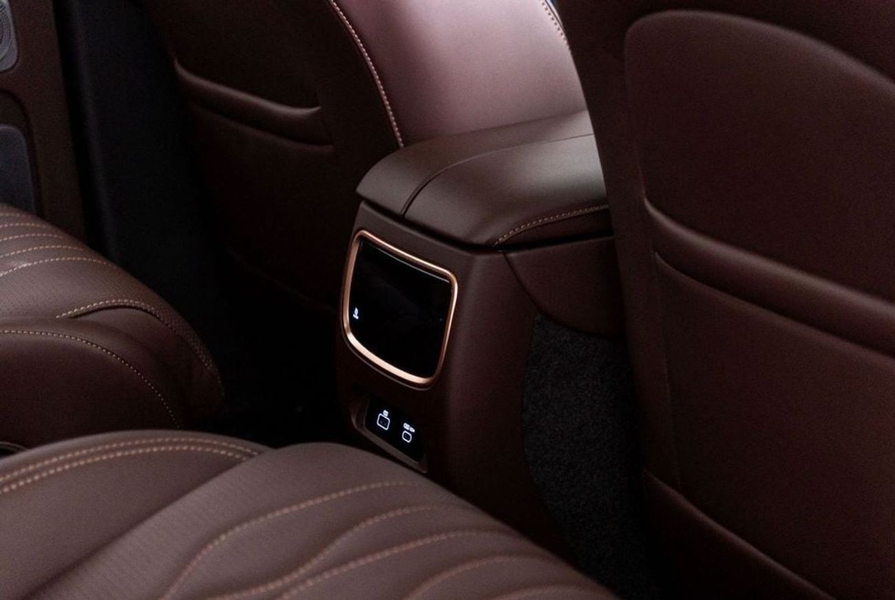 إكسيد VX Flagship | / 2.0L TGDI 7 Speed DCT Gearbox / Brand New Delivery / 7 Year Exeed