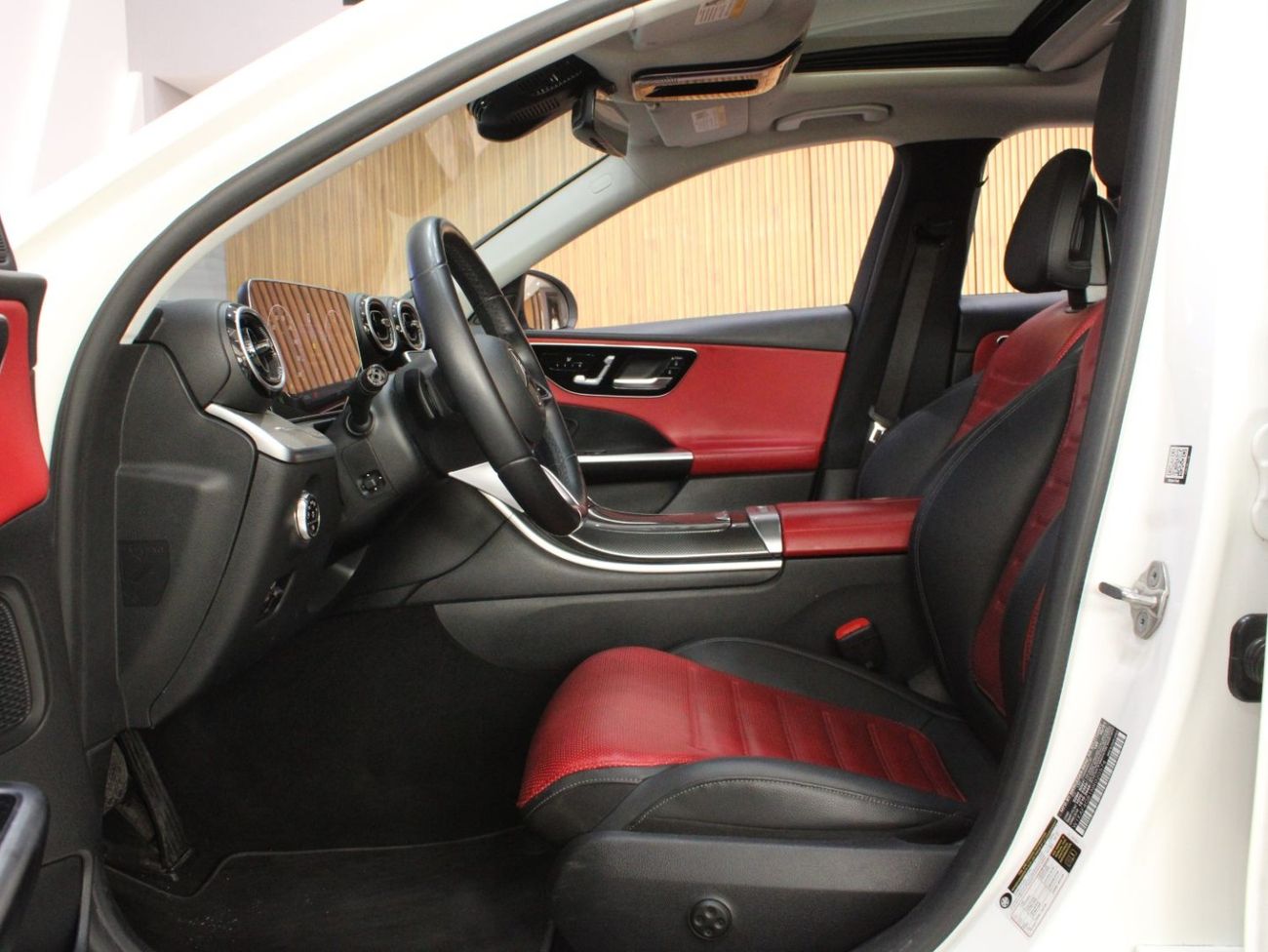 Mercedes-Benz C 300 - 2022, V4 | with Warranty