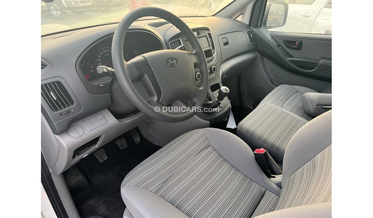 Hyundai H-1 PANEL VAN 2.4L BSC M/T PTR