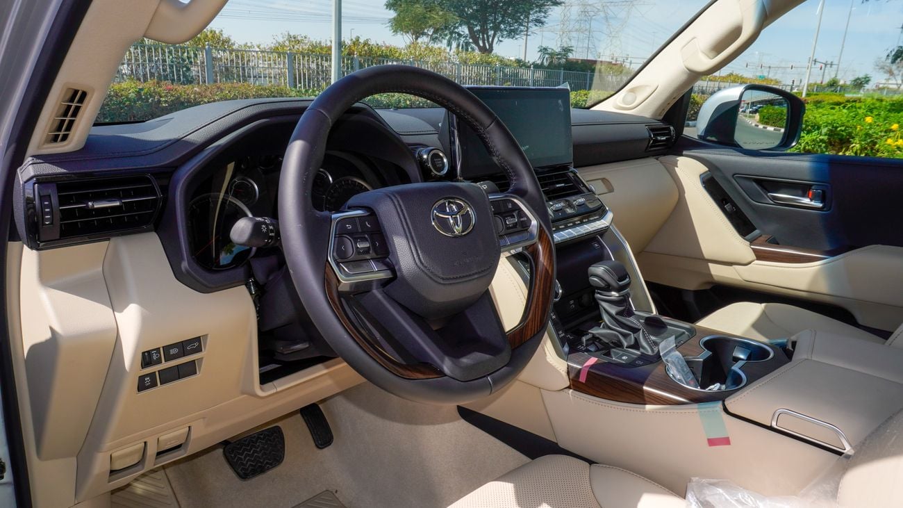 Toyota Land Cruiser GXR 3.5 L V6 Twin Turbo