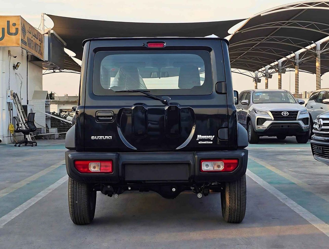 Suzuki Jimny GLX / A/T / 1.5L V4 PETROL / 3 DOOR / ALL GRIP OFF ROAD / 4WD (CODE # GLX)