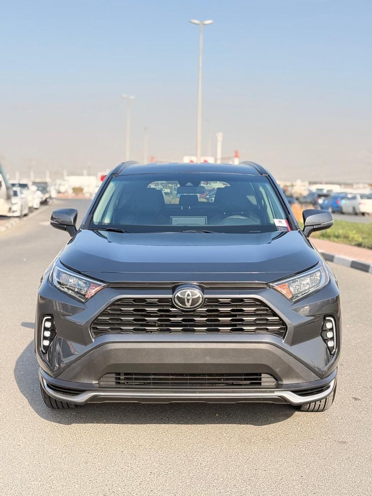 Toyota RAV4 XLE 2.5 L Full option