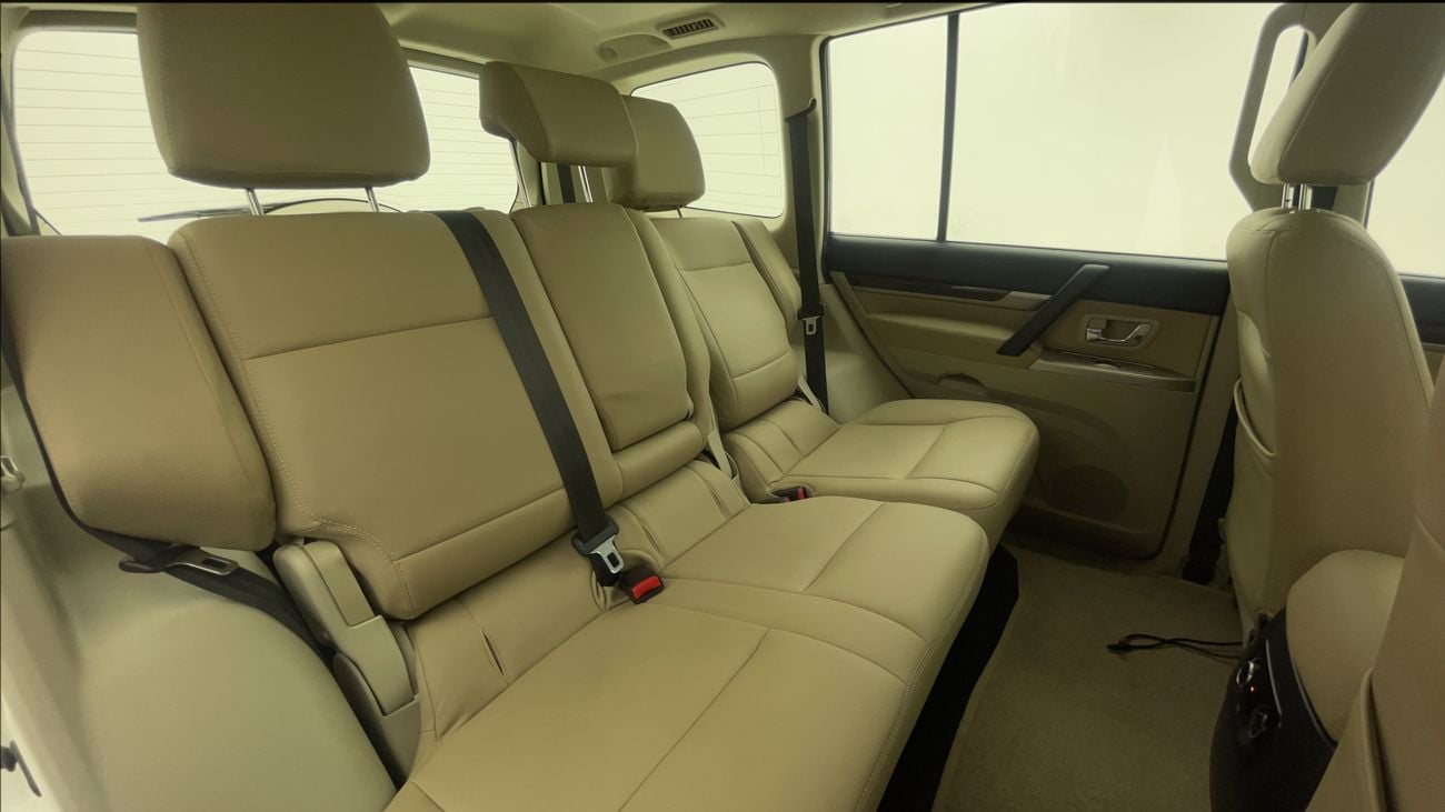 Mitsubishi Pajero GLS MIDLINE 3 | Zero Down Payment | Home Test Drive