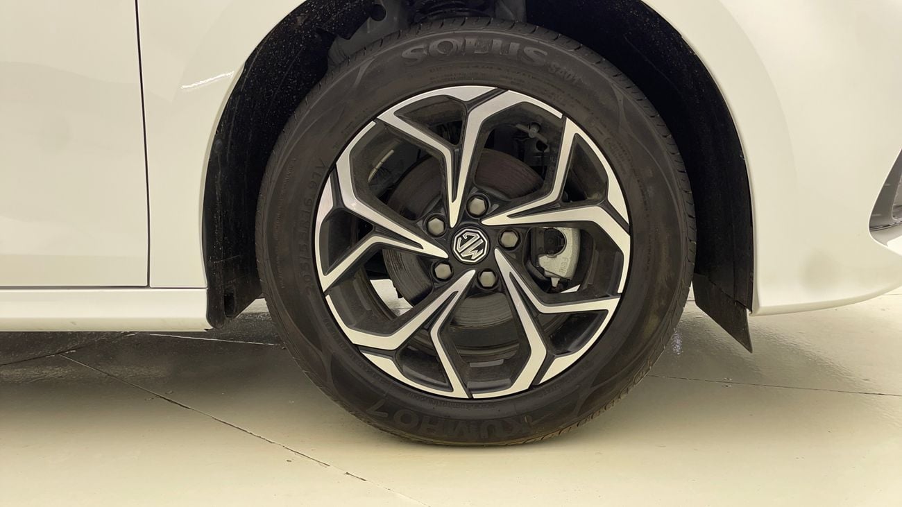 MG GT STD 1.5 | Zero Down Payment | Home Test Drive