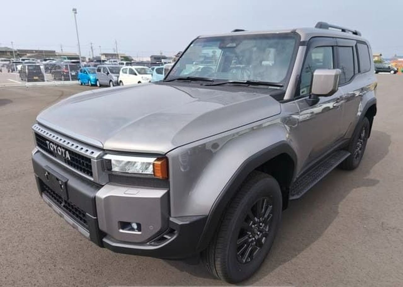 تويوتا لاند كروزر TOYOTA LAND CRUISER SUV RHD 2025 MODEL 2.6 L PETROL AUTOMATIC(PM21726)