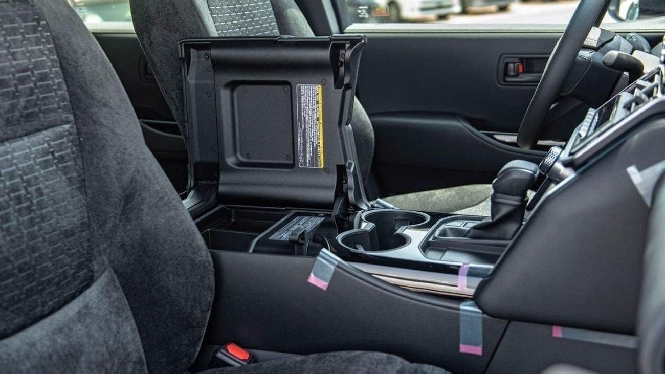 Toyota Land Cruiser GXR2 3.3L