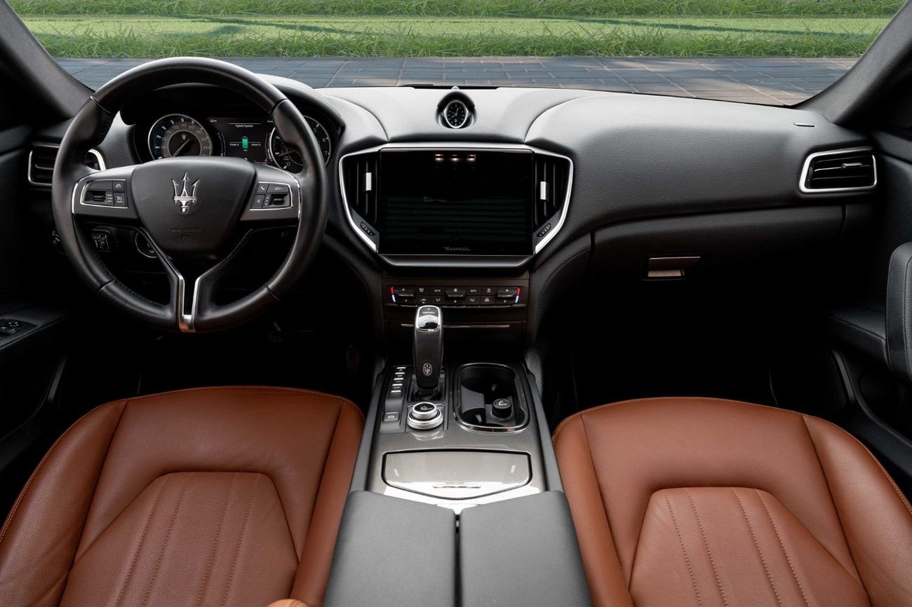 مازيراتي جيبلي GT Hybrid | 3,035 P.M  | 0% Downpayment | Low Mileage