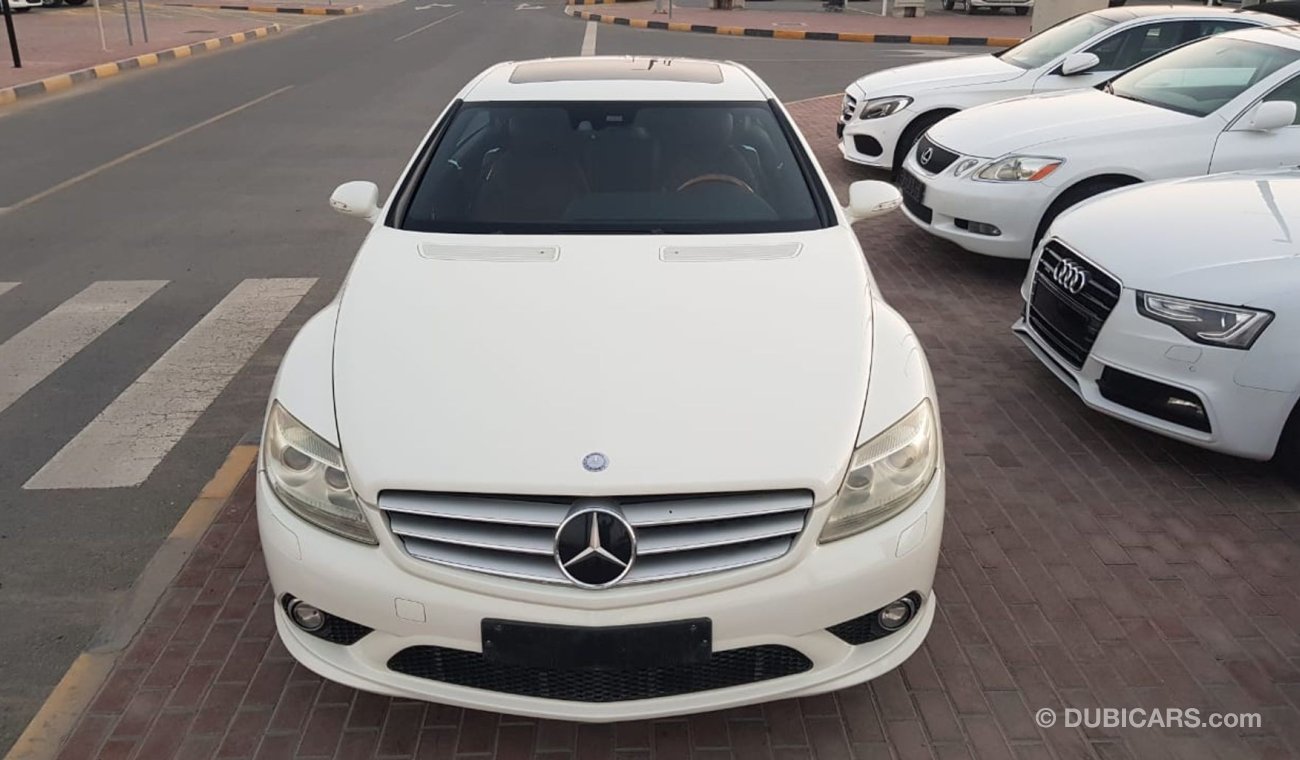 مرسيدس بنز CL 500 موديل 2008 خليجي حاله ممتازه من الداخل والخارج فل اوبشن فتحه وجلد ومثبت سرعه ونفيجشن وشاشه ورنجات جد