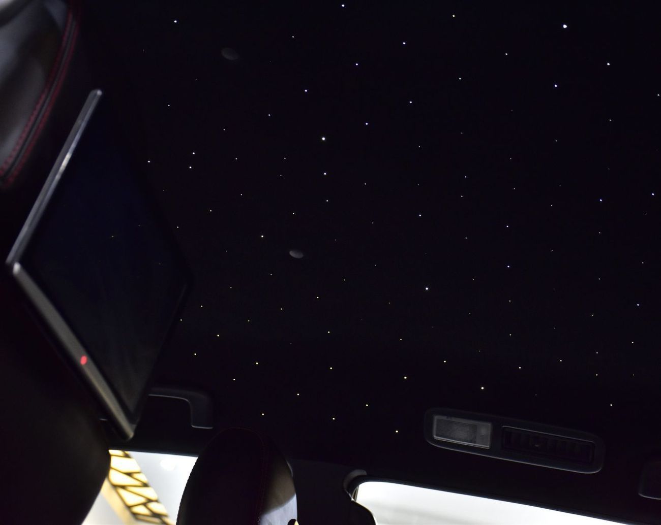 Mitsubishi Pajero EXCELLENT DEAL for our Mitsubishi Pajero Signature Edition GLS 3.8 ( 2020 Model ) in White / Black C