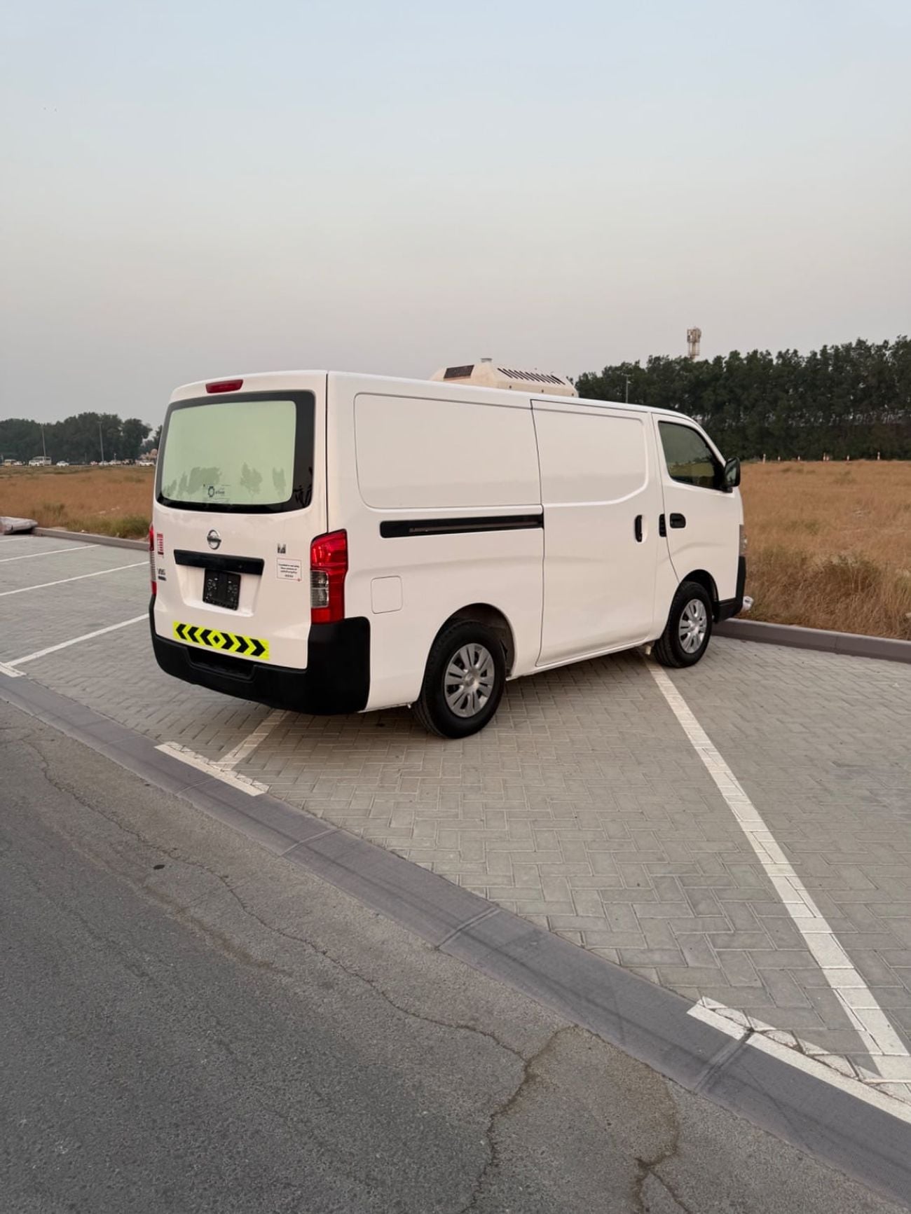 Nissan Urvan STANDARD Nissan Urvan 2021 Automatic