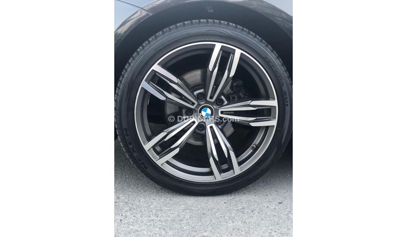 BMW 320i BMW320 MODEL 2018 GCC car prefect condition