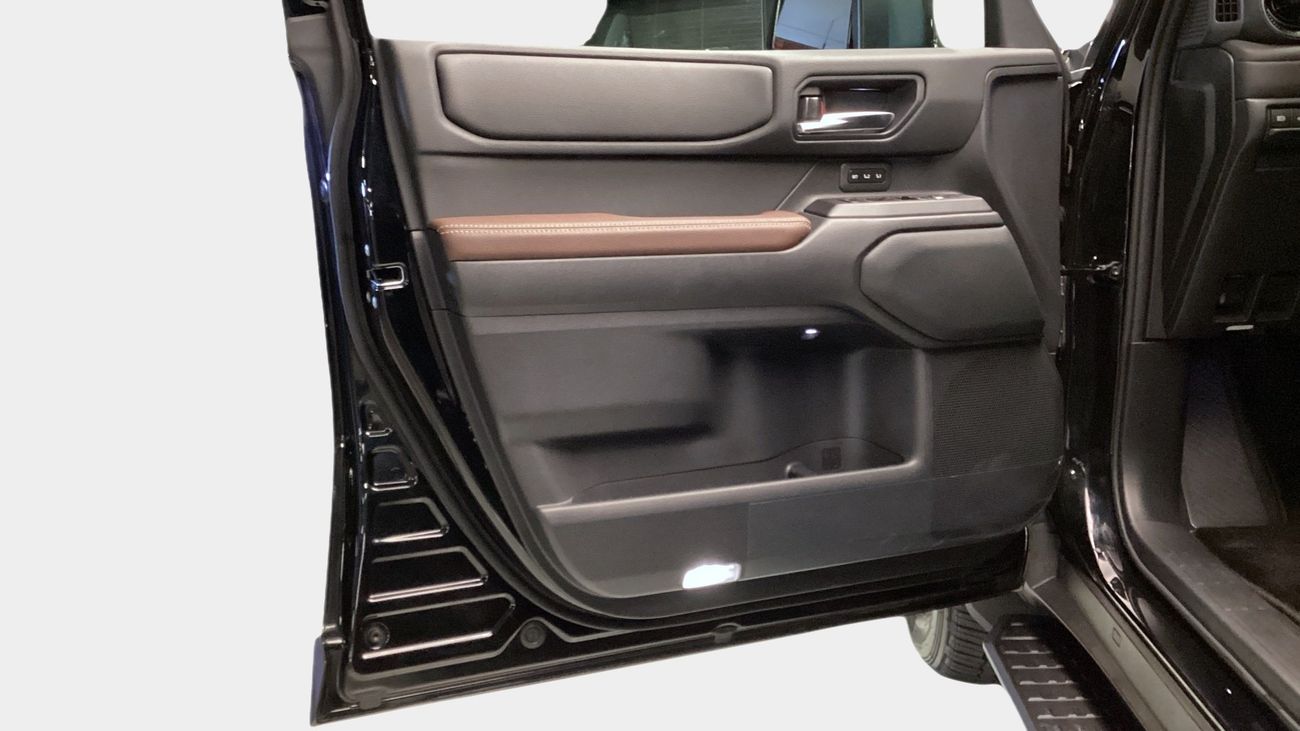 تويوتا برادو Adventure | upto AED 20,000 Ramadan Discount | شامل الضمان | 0 ﺪﻔﻋﺓ ﺃﻮﻟﻯ