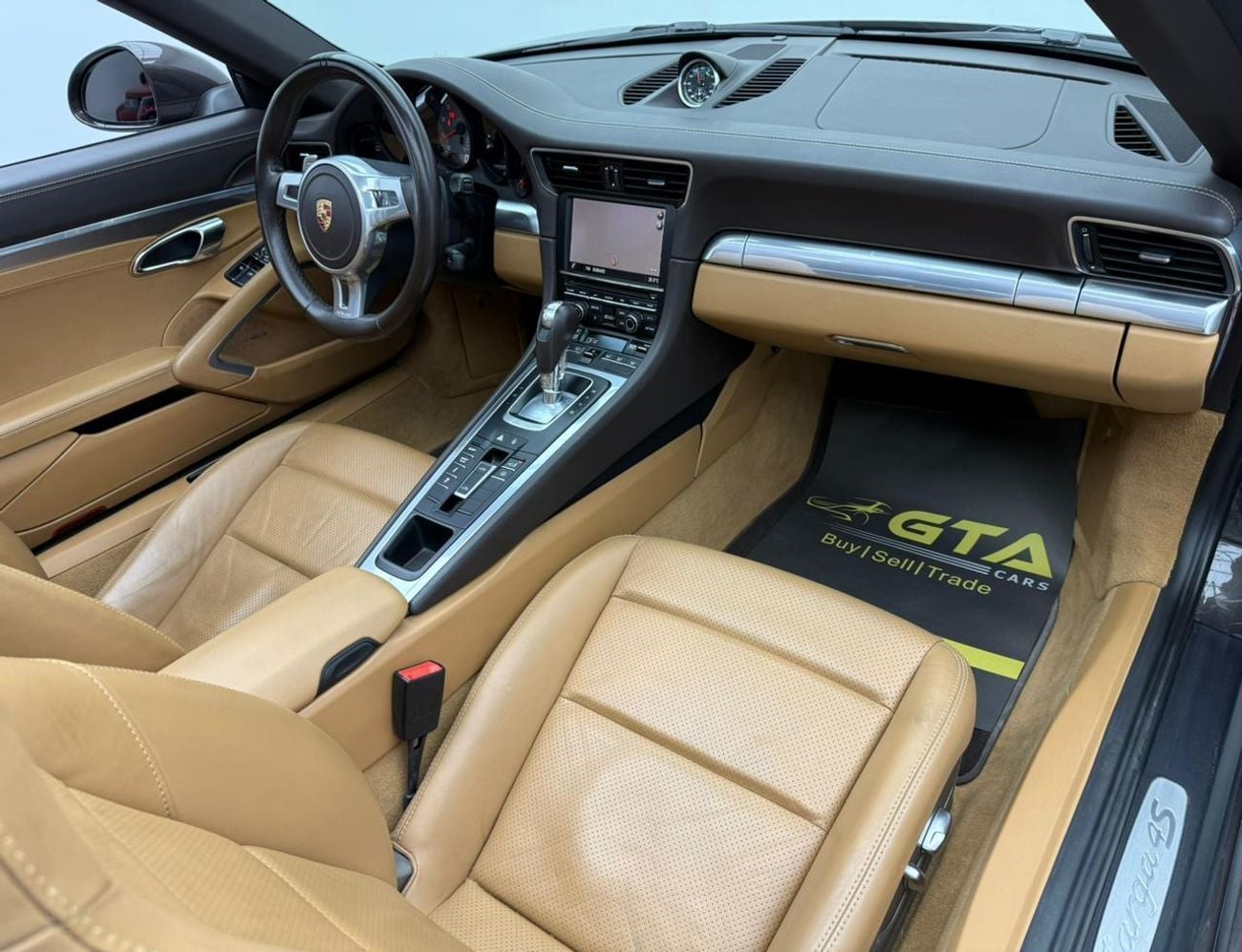 بورش 911 Targa 4S 3.8L 2015 Porsche 911 Targa 4S ,Porsche Service History ,Excellent Condition ,GCC