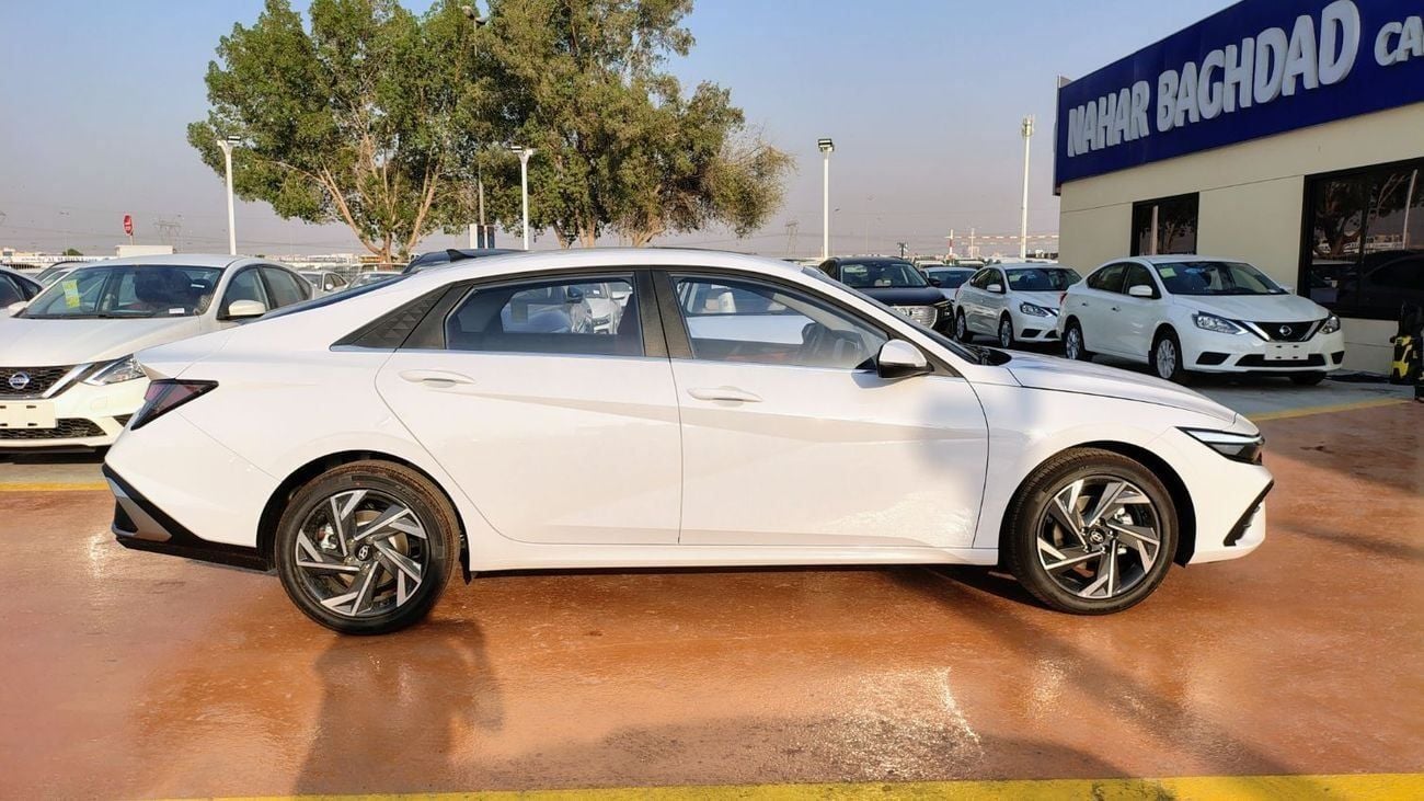 Hyundai Elantra SMART Comfort 1.6L Elite GLX 1.5L fully loaded - with leather seats and 17 alloy wheels