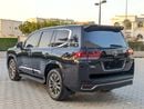 Toyota Land Cruiser GXR FACELIFTED WITH INTERIOR AND EXTERIOR GCC V6 IN EXCELLENT CONDITION