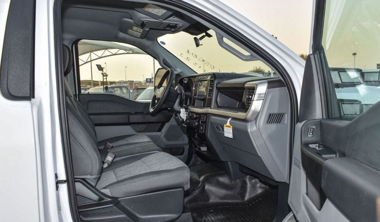 Ford F-550  2026 Ford F-550 Super Duty Chassis Cab | 6.7L Power Stroke Diesel | 330 HP | 4x4