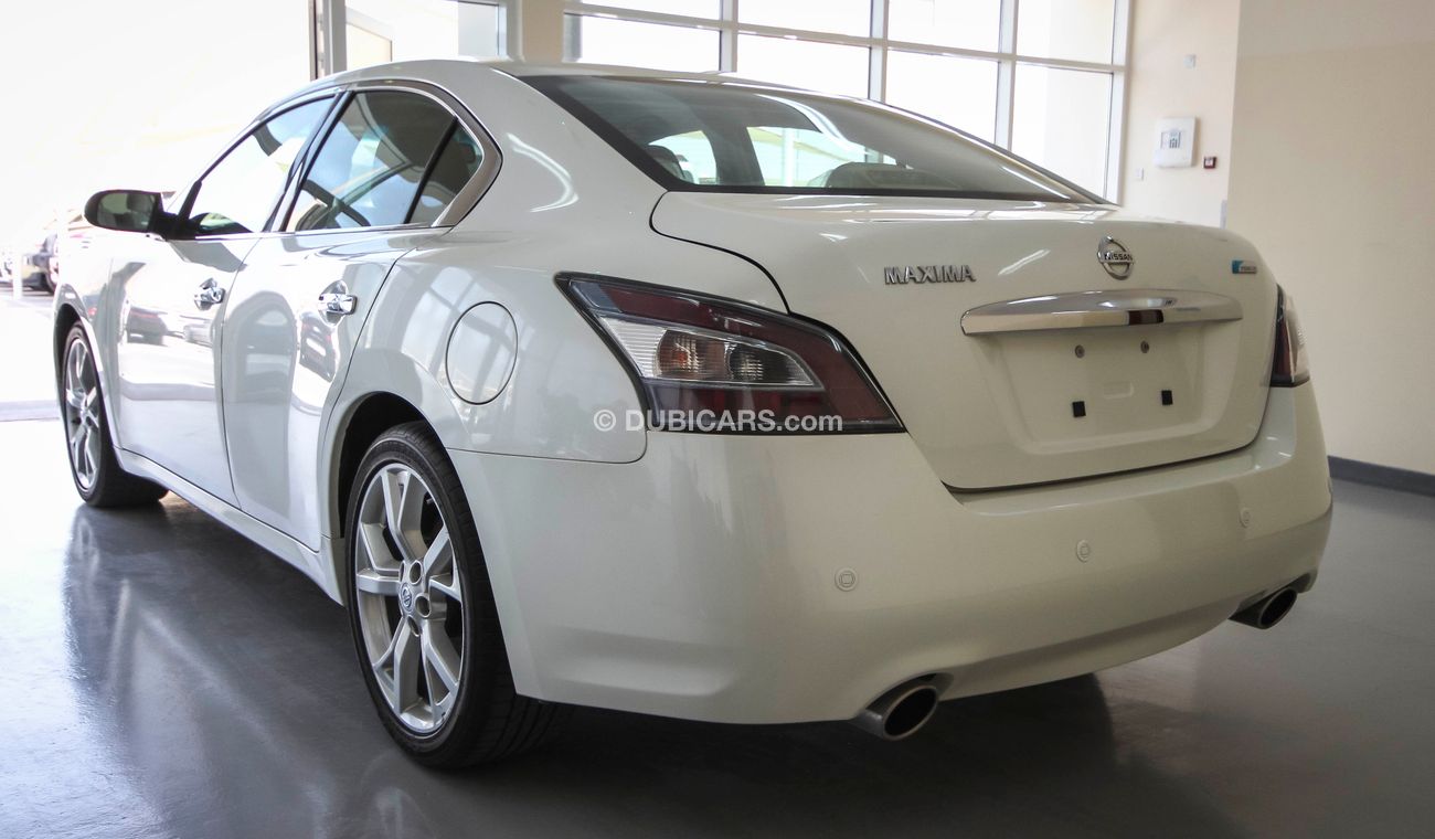 Nissan Maxima