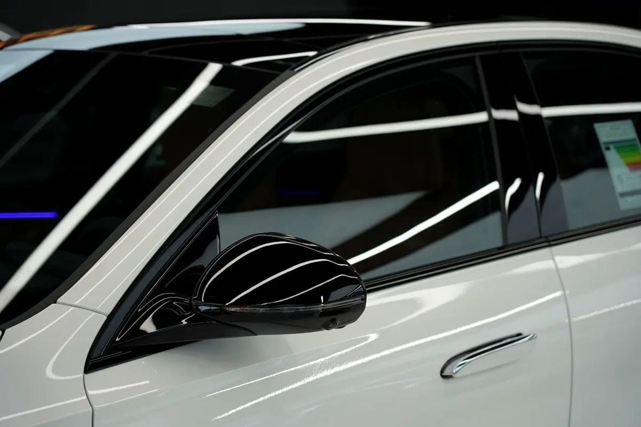 Mercedes Benz E300 E 300 | GCC 0km | Agency Warranty | AMG Package
