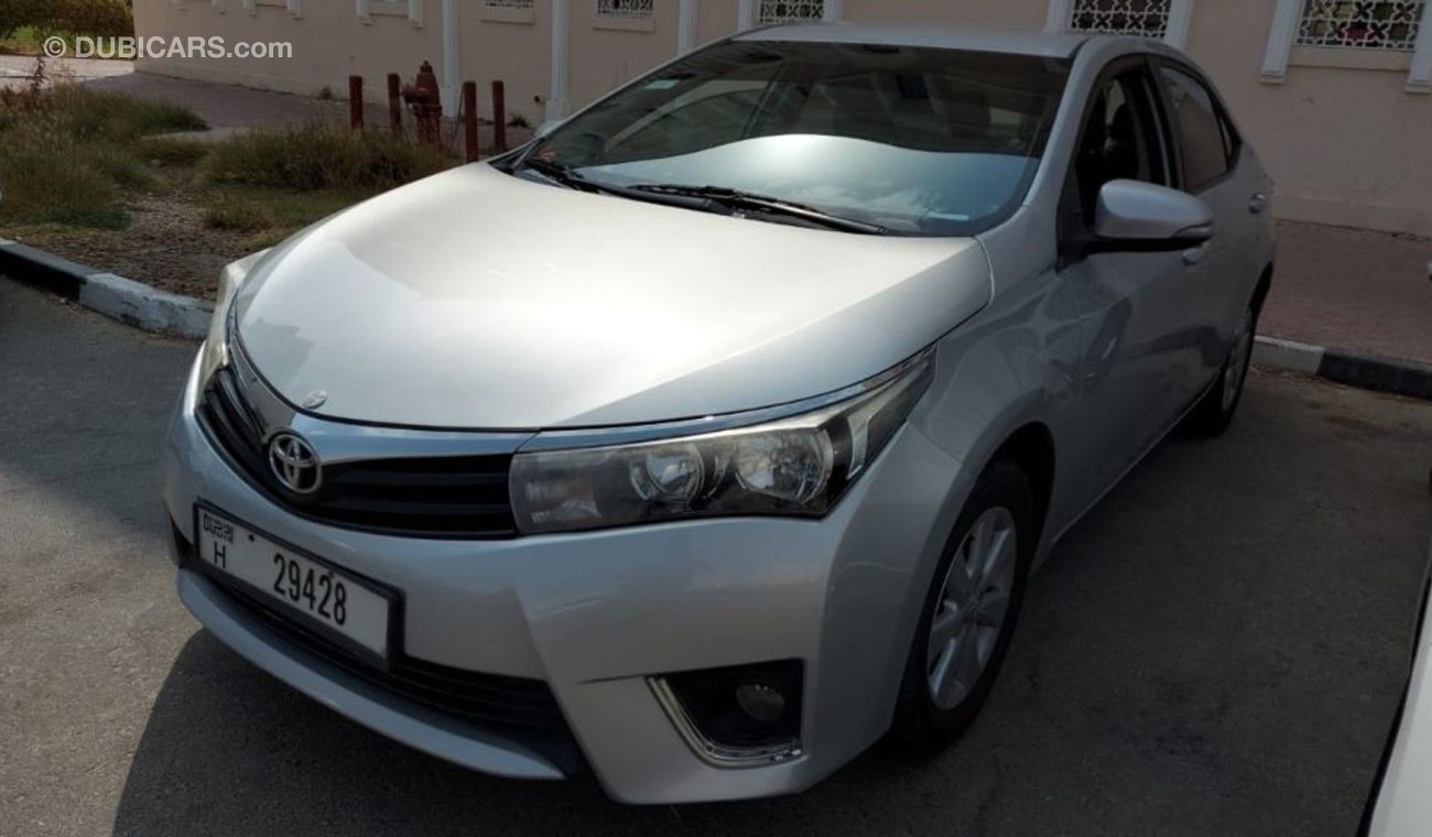 Toyota Corolla 2.0L SE HOME USED