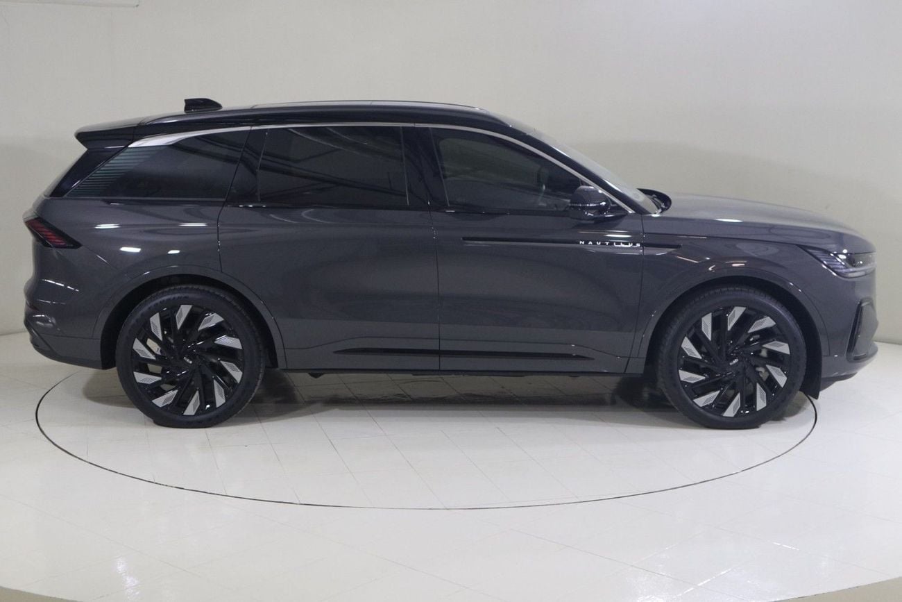 Lincoln Nautilus PRESIDENTIAL NAU925H FHEV / AL TAYER MOTORS /AL QOUZ SHOWROOM