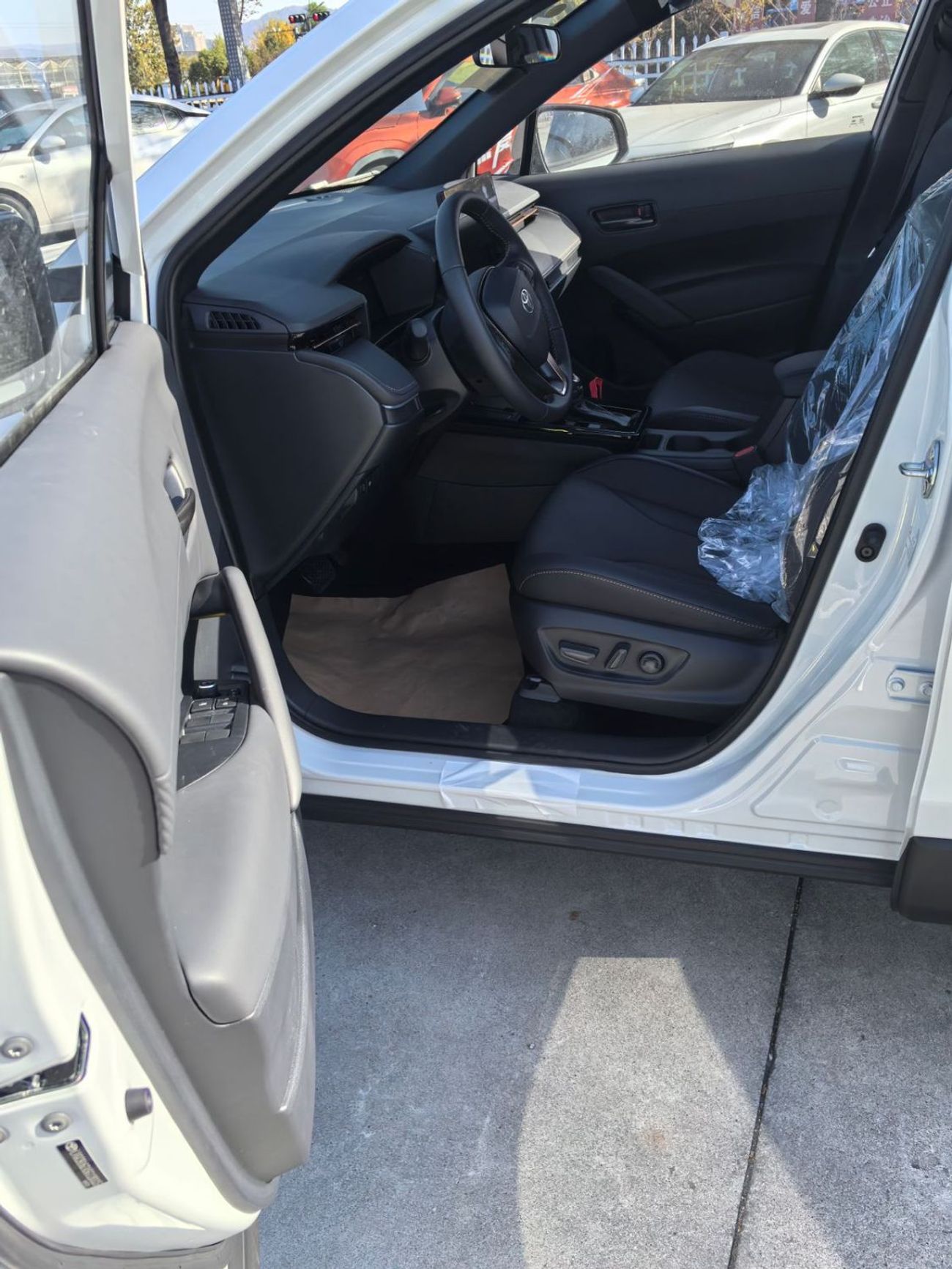 Toyota Frontlander TOYOTA FRONTLANDER FULL OPTION ; 2.0 HYBRID