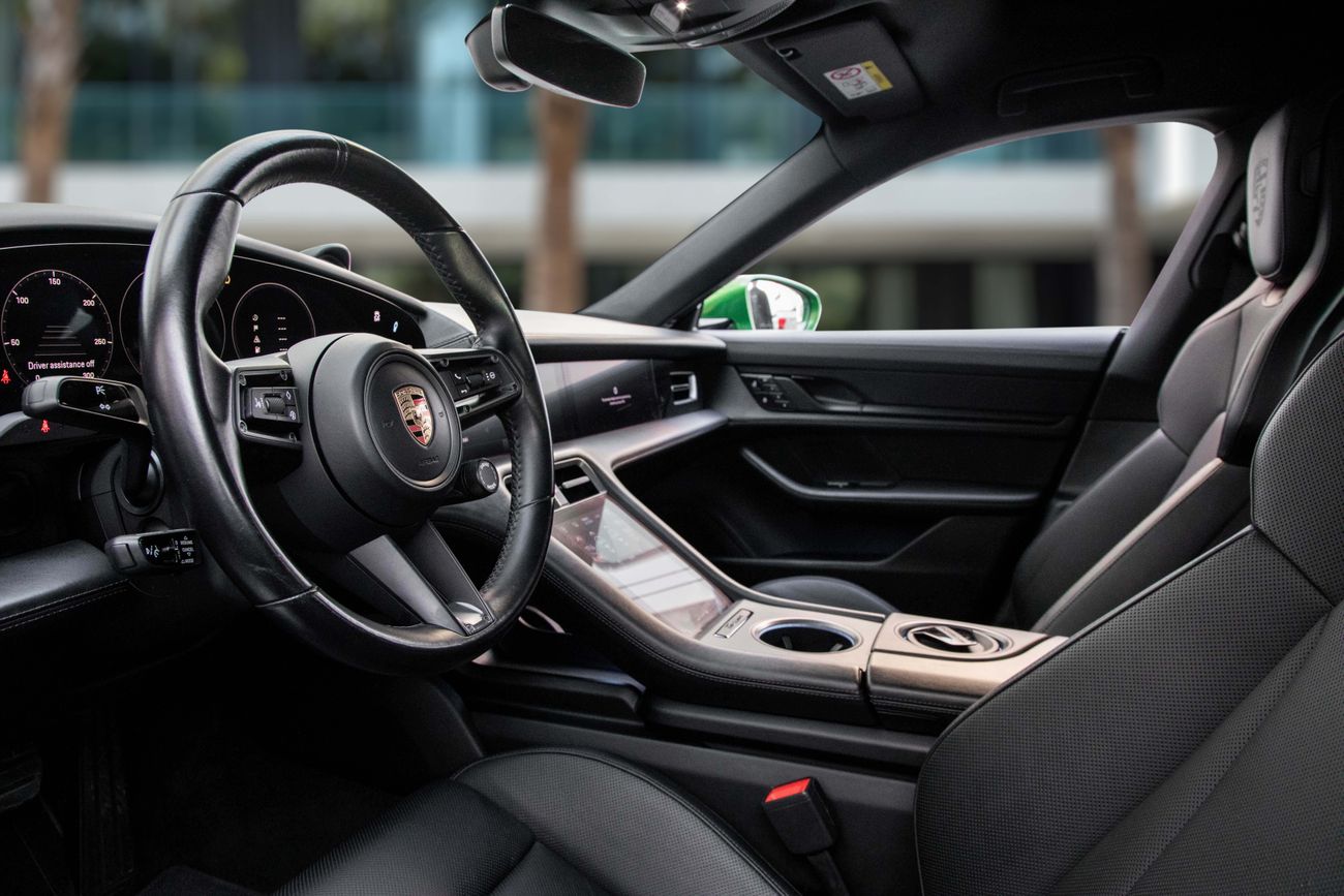 بورش تايكان 5,092 P.M | 0% Downpayment | TAYCAN 4S | PRISTINE CONDITON!