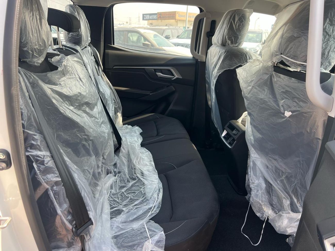 Isuzu DMax 3.0L Crew Cab 4WD LS (A/T)