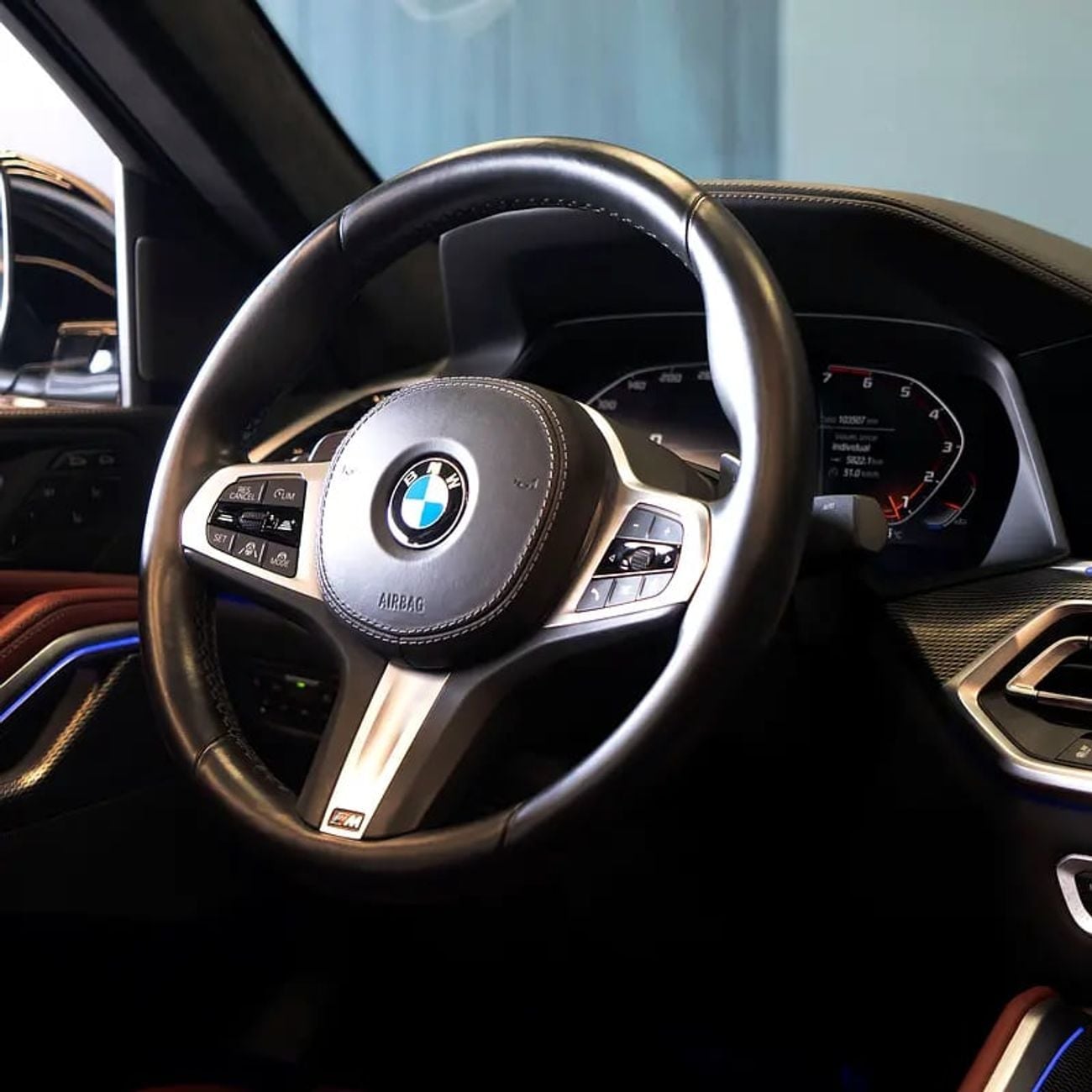 BMW X6 AED 4,081 p.m • 0% Downpayment • X6 xDrive40i M Sport • Agency Warranty and Service Package