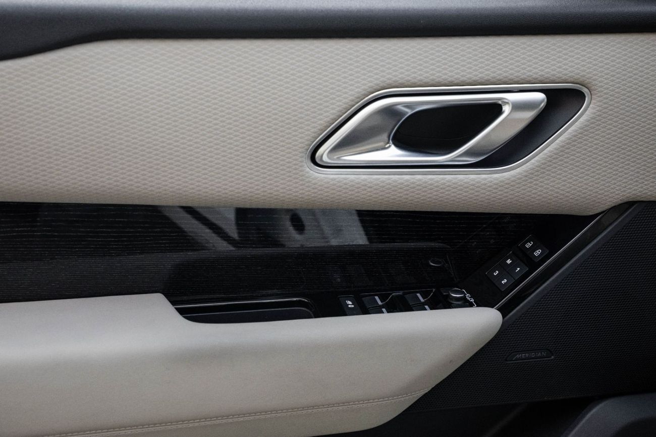 لاند روفر رينج روفر فيلار R-Dynamic P250 | 4,211 P.M | 0% Downpayment | Al Tayer Warranty