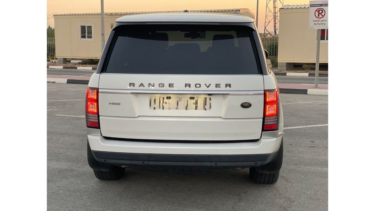 لاند روفر رينج روفر GCC SPEC NEAT AND CLEAN