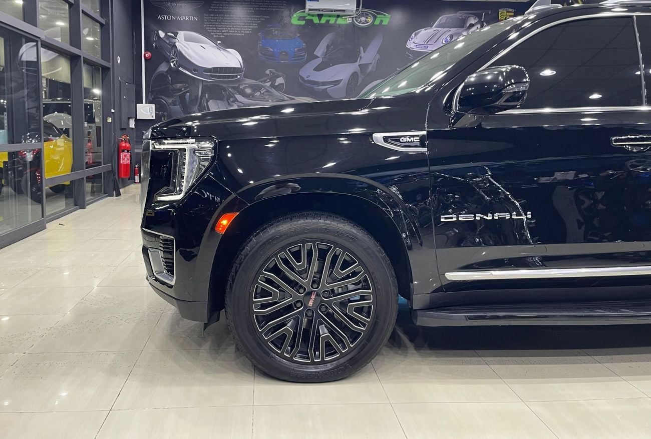 GMC Yukon Denali 6.2L (8 Seater)
