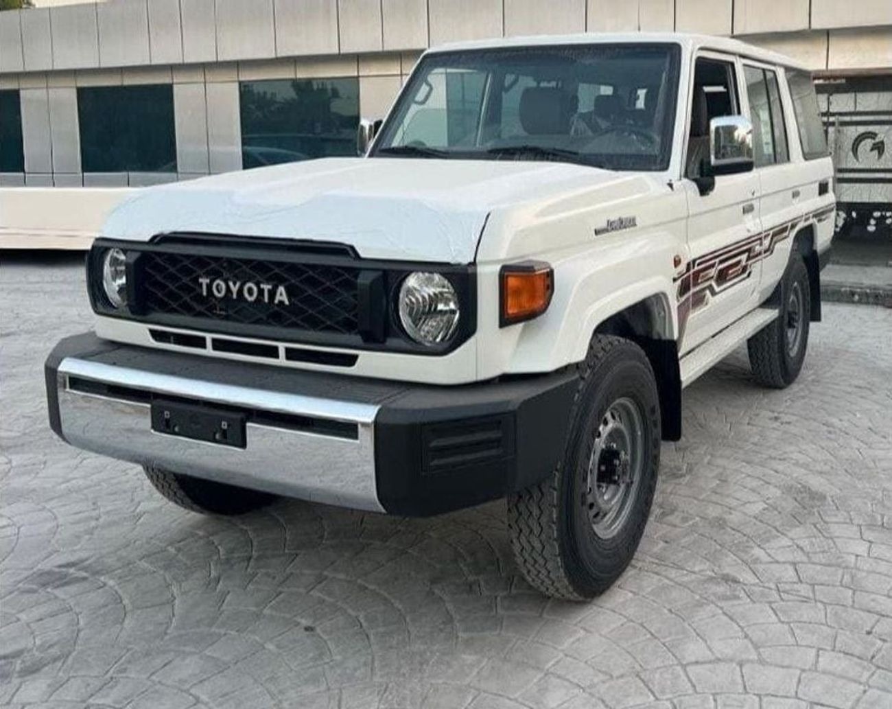 Toyota Land Cruiser 70 76 4.0L PETROL V6 MANUAL TRANSMISSION ( FOR RE-EXPORT ONLY )