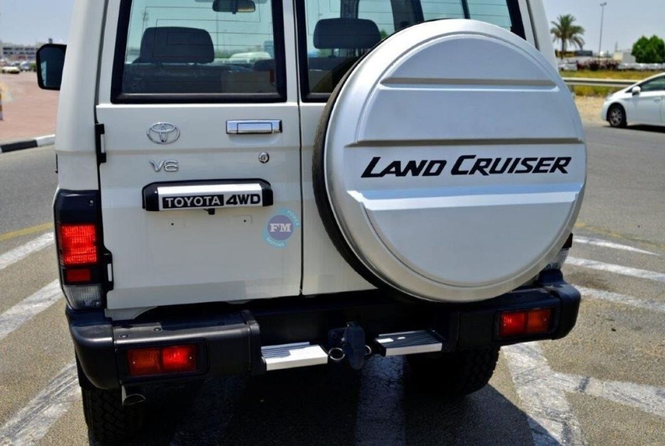 تويوتا لاند كروزر 70 71 4.0L Petrol Manual