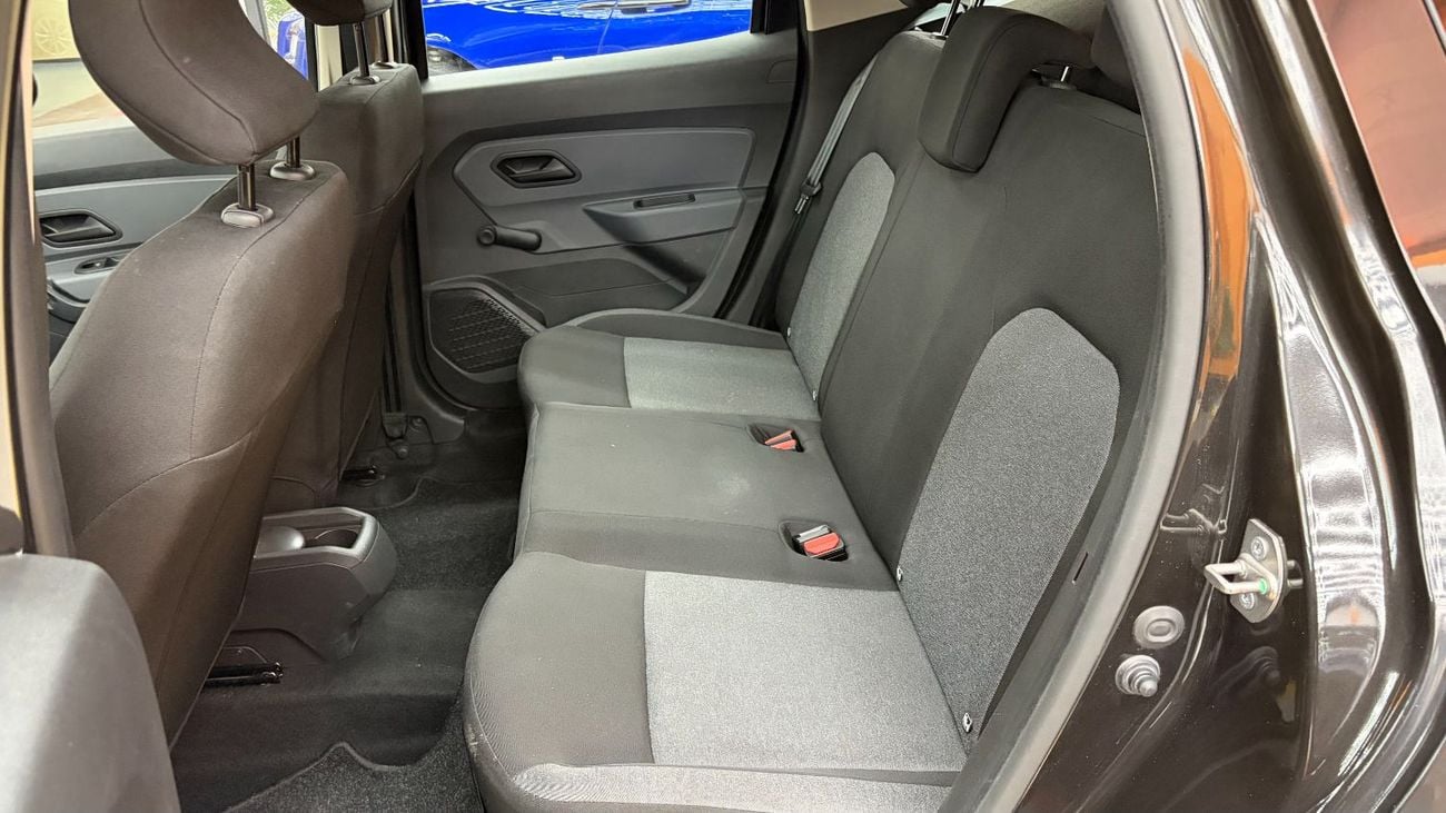 Renault Duster PE 1.6L FREE REGISTRATION | NO CONVENIENCE FEES | UNDER WARRANTY | 0% DOWN PAYMENT | CERTIFIED PRE-O