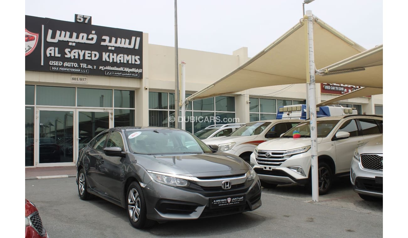 Honda Civic DX ACCIDENTS FREE - ORIGINAL PAINT - GCC - PERFECT CONDITION INSIDE OUT