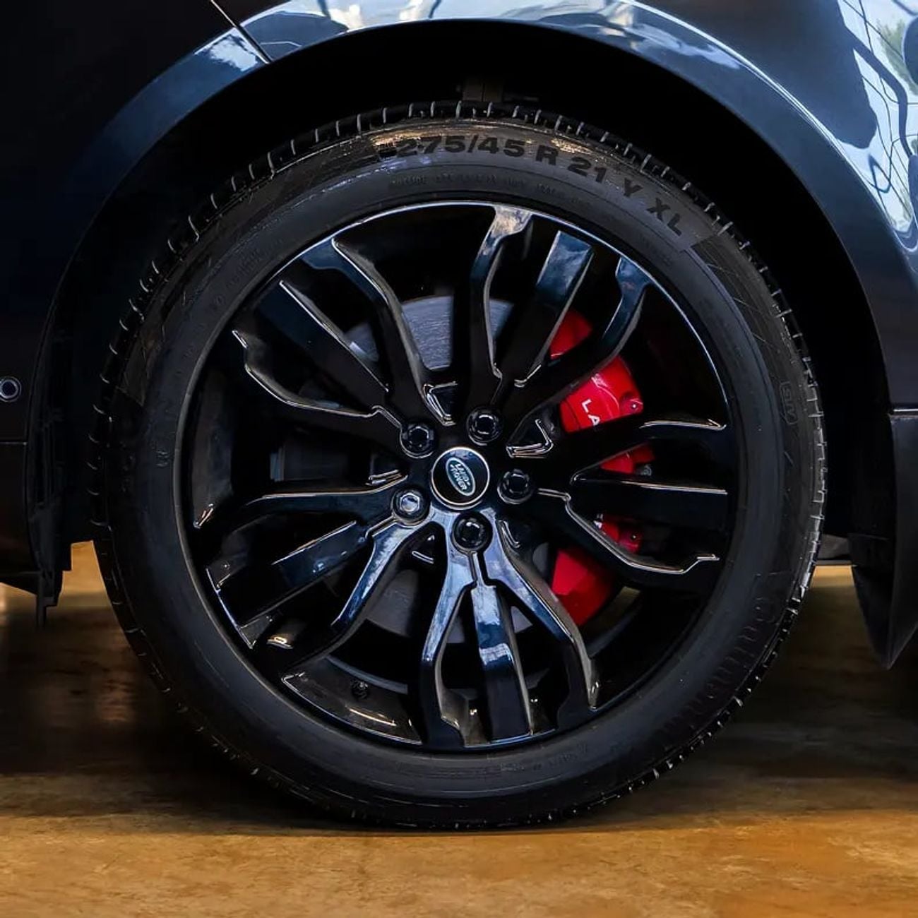 Land Rover Range Rover Sport Dynamic HSE D350 3.0L 2,682 pm • 0% Downpayment • HSE V8 • 1 Year Warranty